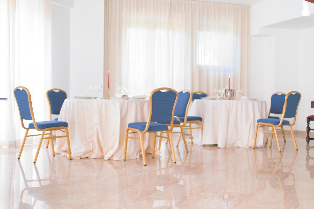 Ruggiero Park Hotel ヴァッロ・デッラ・ルカーニア エクステリア 写真
